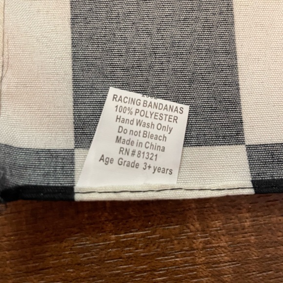 Racing Bandanas 11-pack Black & White Checkered Bandanas - Picture 4 of 6